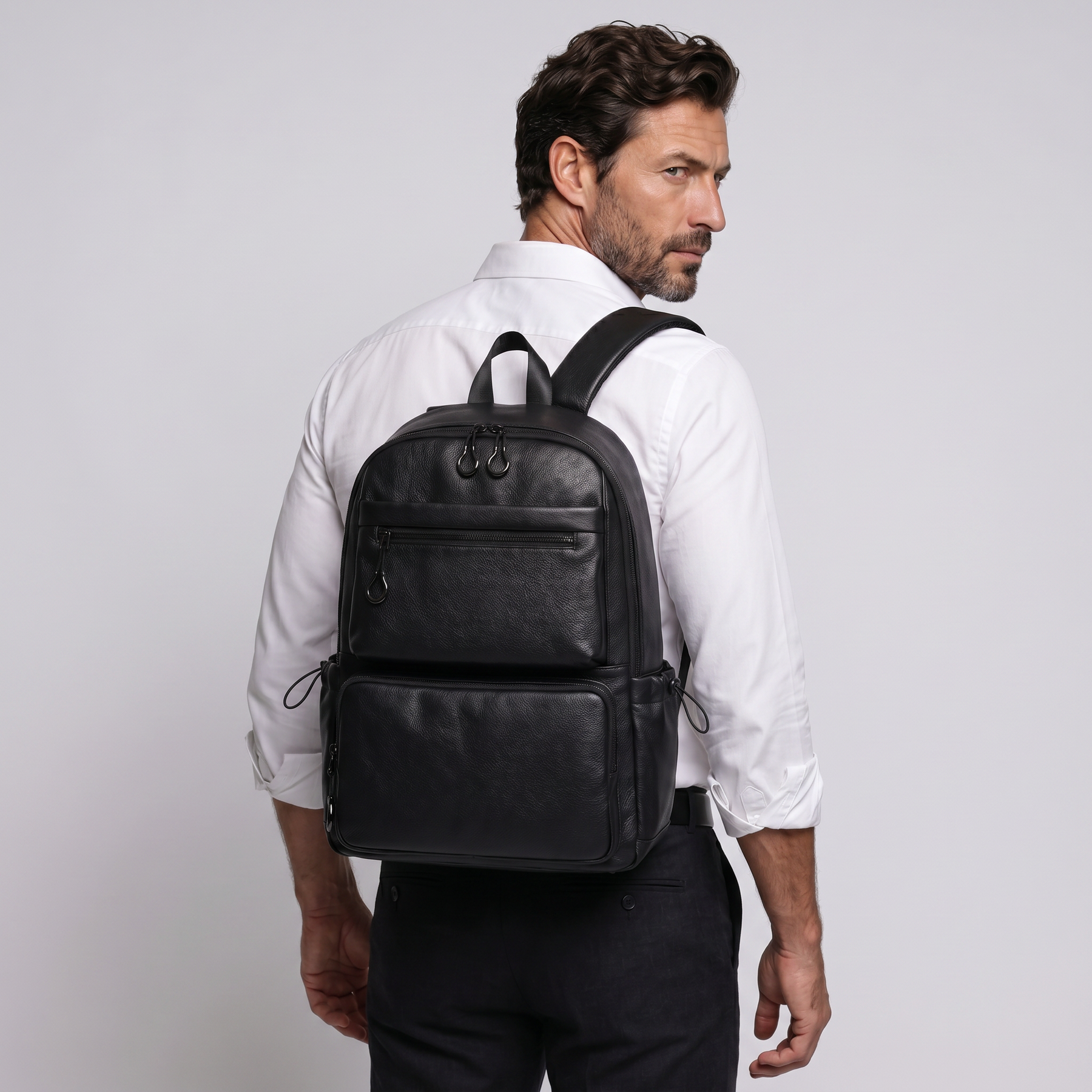 Men's Leather Backpack - Greymoor