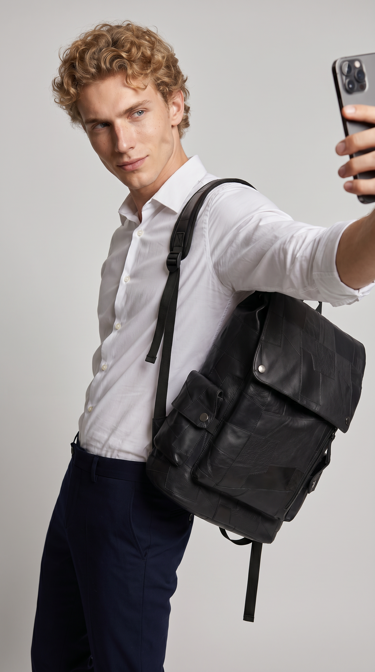 Men's Leather Backpack - Urban