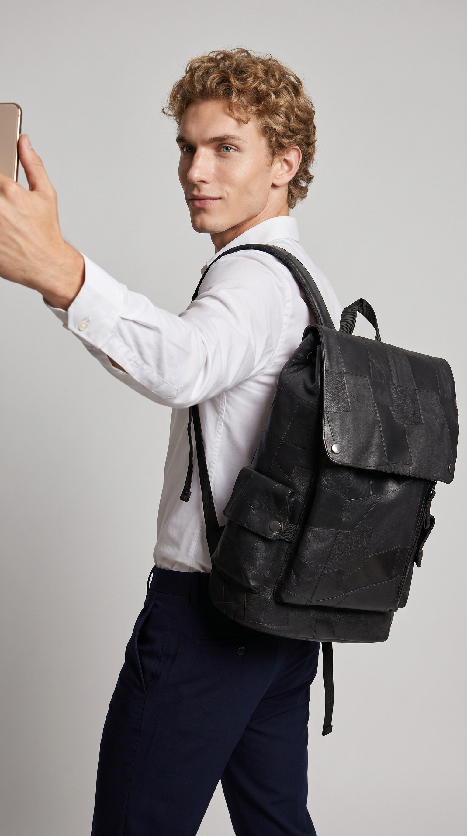 Men's Leather Backpack - Urban
