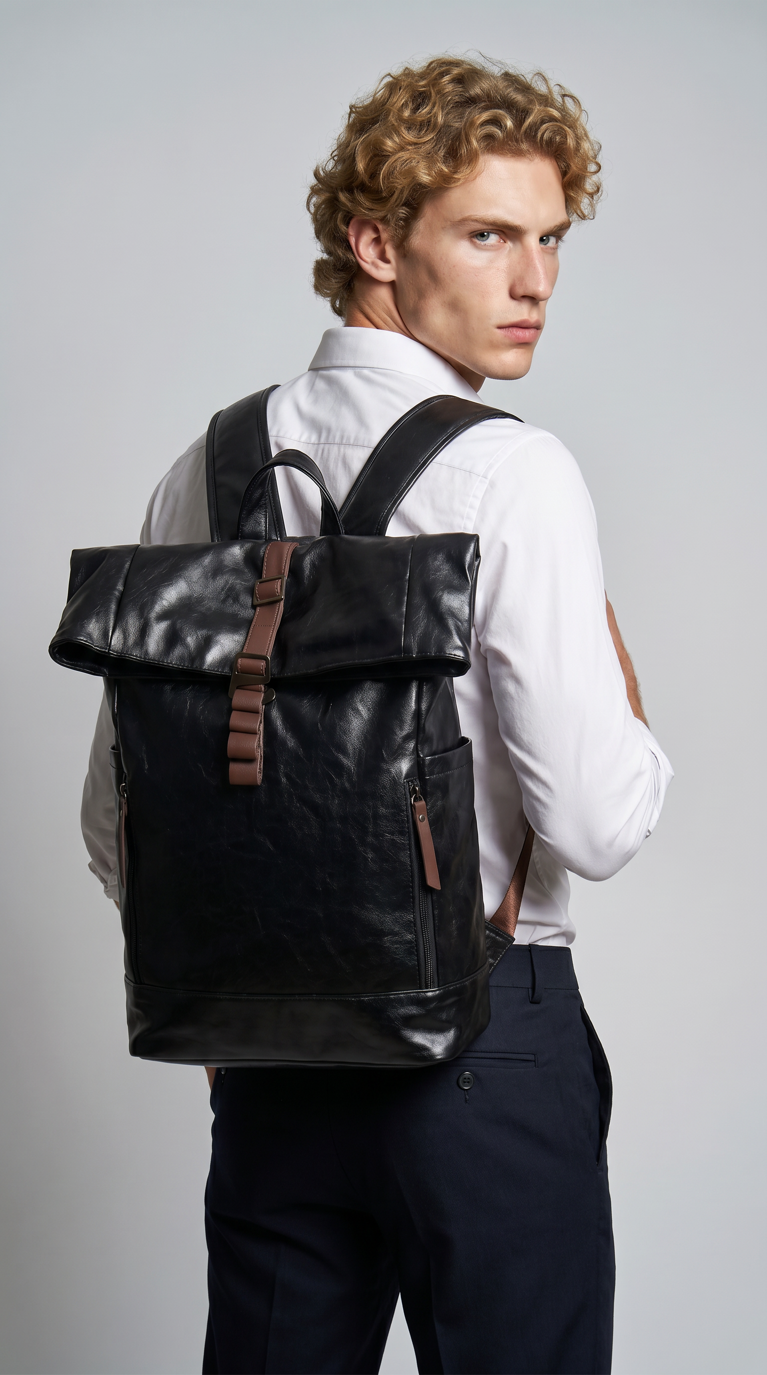 Men's Leather Backpack - Mountain