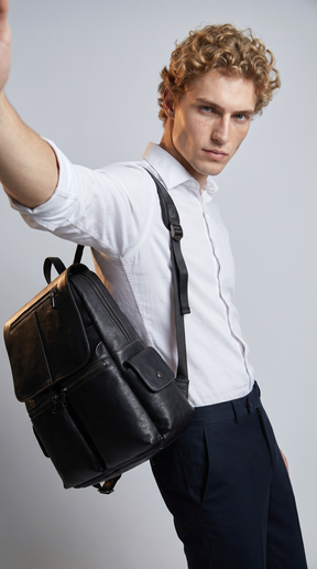 Men's Leather Backpack - Demetrius