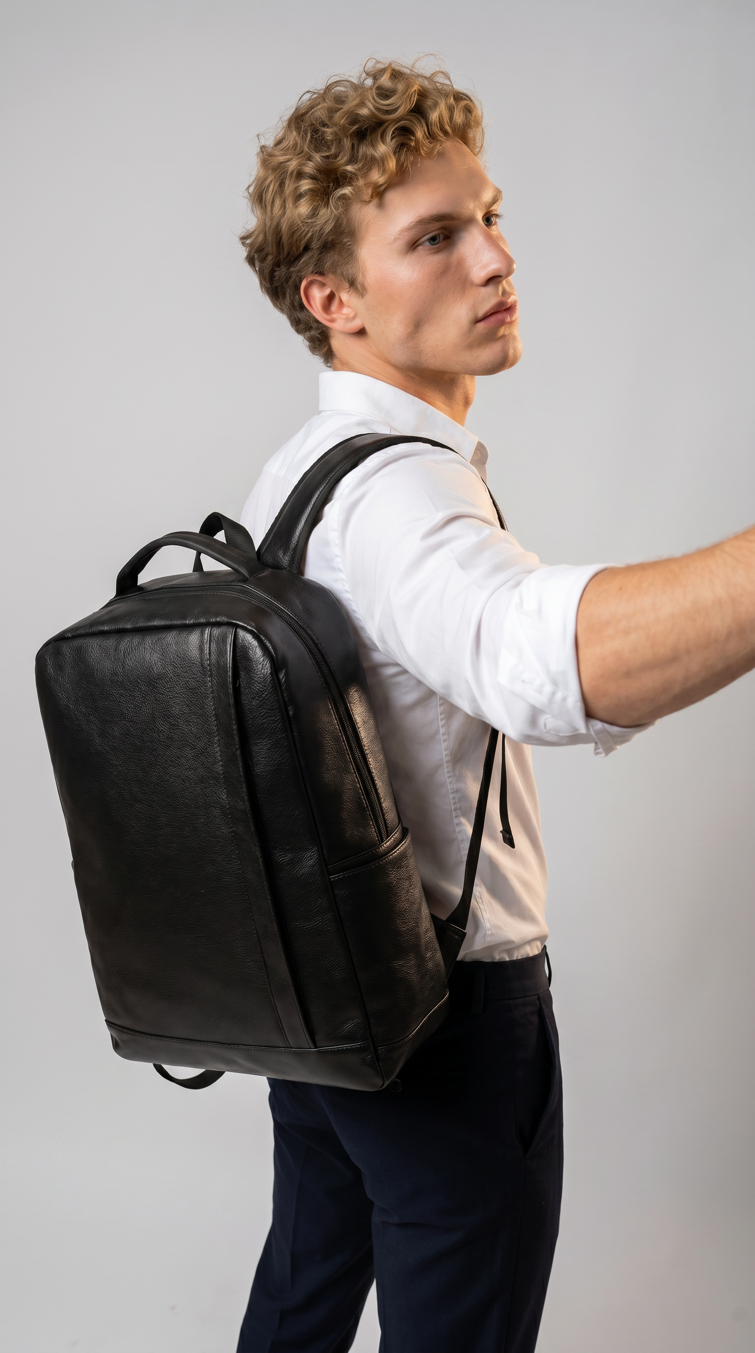 Men's Leather Backpack - Savage