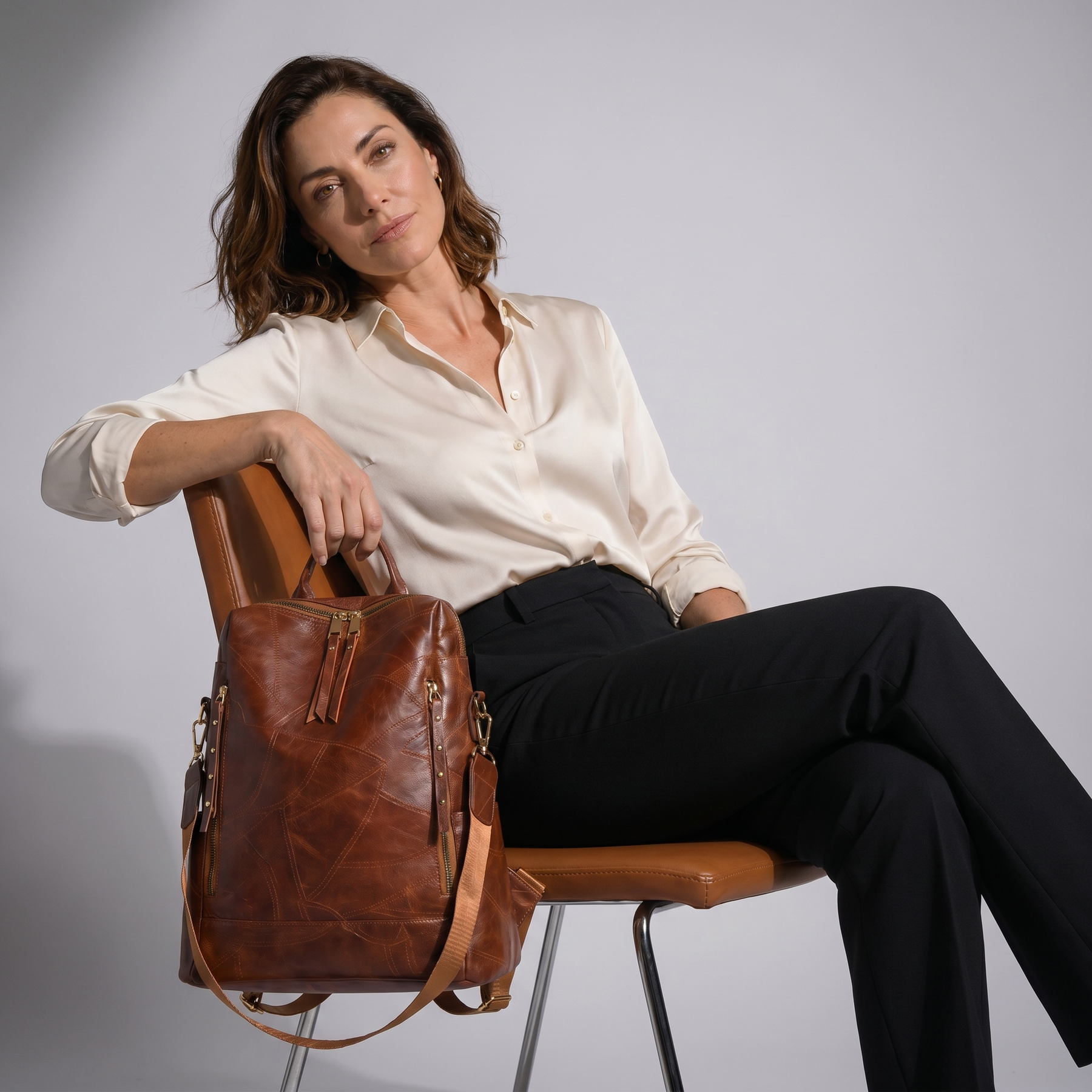Women's Leather Backpack - Divine