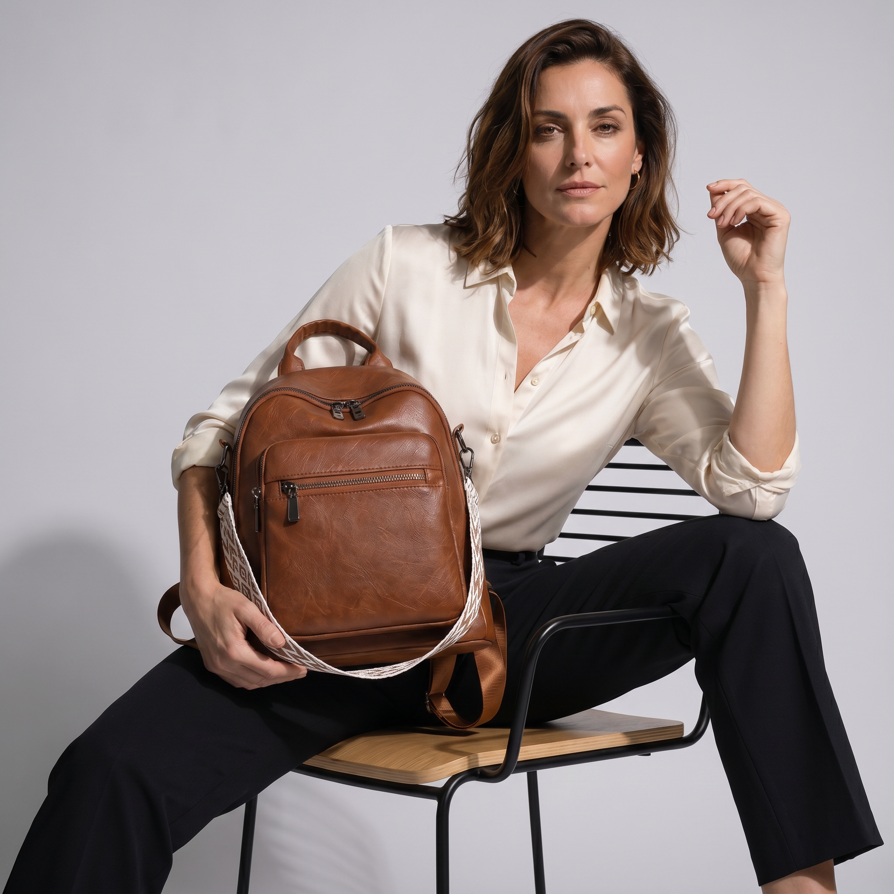 Women's Leather Backpack - Field