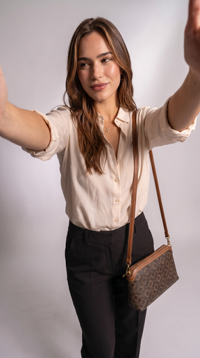 Women's Genuine Leather Shoulder Bag - Victoria